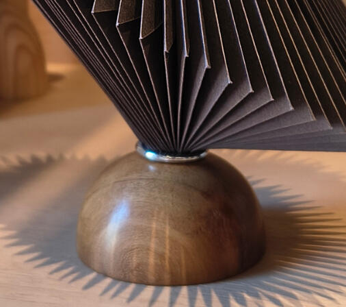 Vértice II Escultura em papel. Coleção Vértice