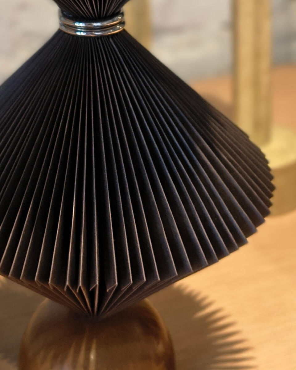 Escultura em papel. Coleção Vértice
